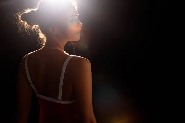 Retrato Ropa Baño Los Años Mujer Asiática Sombra Llave Luz — Foto de Stock