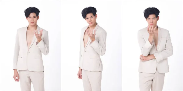 ハーフボディポートレート20代アジアのビジネスマンは ガラディナーのためのクリームフォーマルスーツパンツシューズを着用し 会議を祝います 若いスマート男性は幸せな笑顔を感じて自信を立っている 隔離された白い背景 — ストック写真