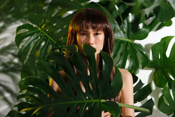 Corpo Cara Mulher Viver Verde Natural Para Nutrição Vitaminas Frescas — Fotografia de Stock