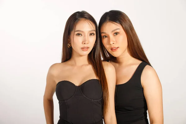 Two Best Friends Half Body Portrait 20S Asian Beautiful Women — Zdjęcie stockowe