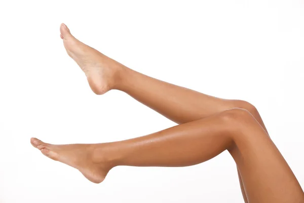 Tanned Skin Woman Show Legs Knee Foots Toe Naked Body — Stock Photo, Image