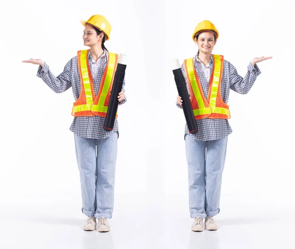 Full Length 20S Young Mix Race Engineer Contractor Woman Showing — Stock Photo, Image