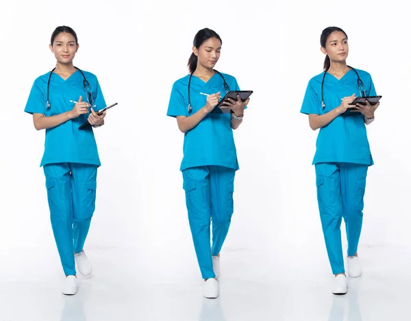 Молода Азіатська Жіноча Клініка Медсестра Яка Йде Ліворуч Носіть Сині — стокове фото