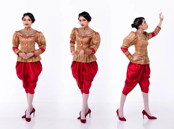若いアジアの20代の美しい女性の完全な長さは カメラを見て 民族衣装ガウンの高いヒールの靴を着用する ページェント女性ポーズで赤伝統的なドレス上の白い背景孤立 — ストック写真