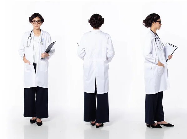 Full Length 30S 40S Asian Woman Doctor Stethoscope 360 Front — Stock Photo, Image
