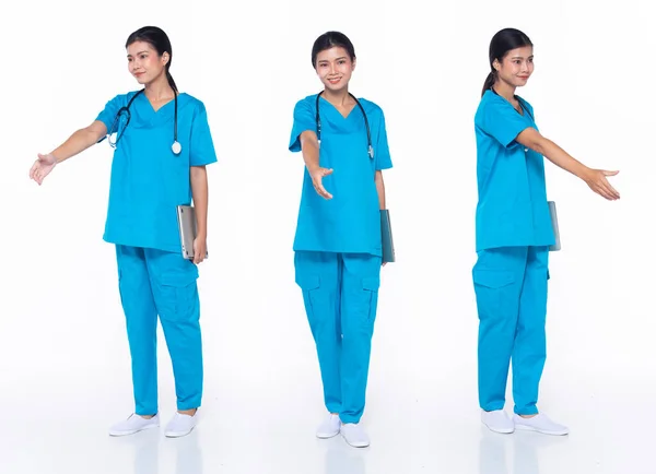 Talets Asiatiska Kvinnlig Kirurg Läkare Skakar Hand Bär Uniform Klänning — Stockfoto