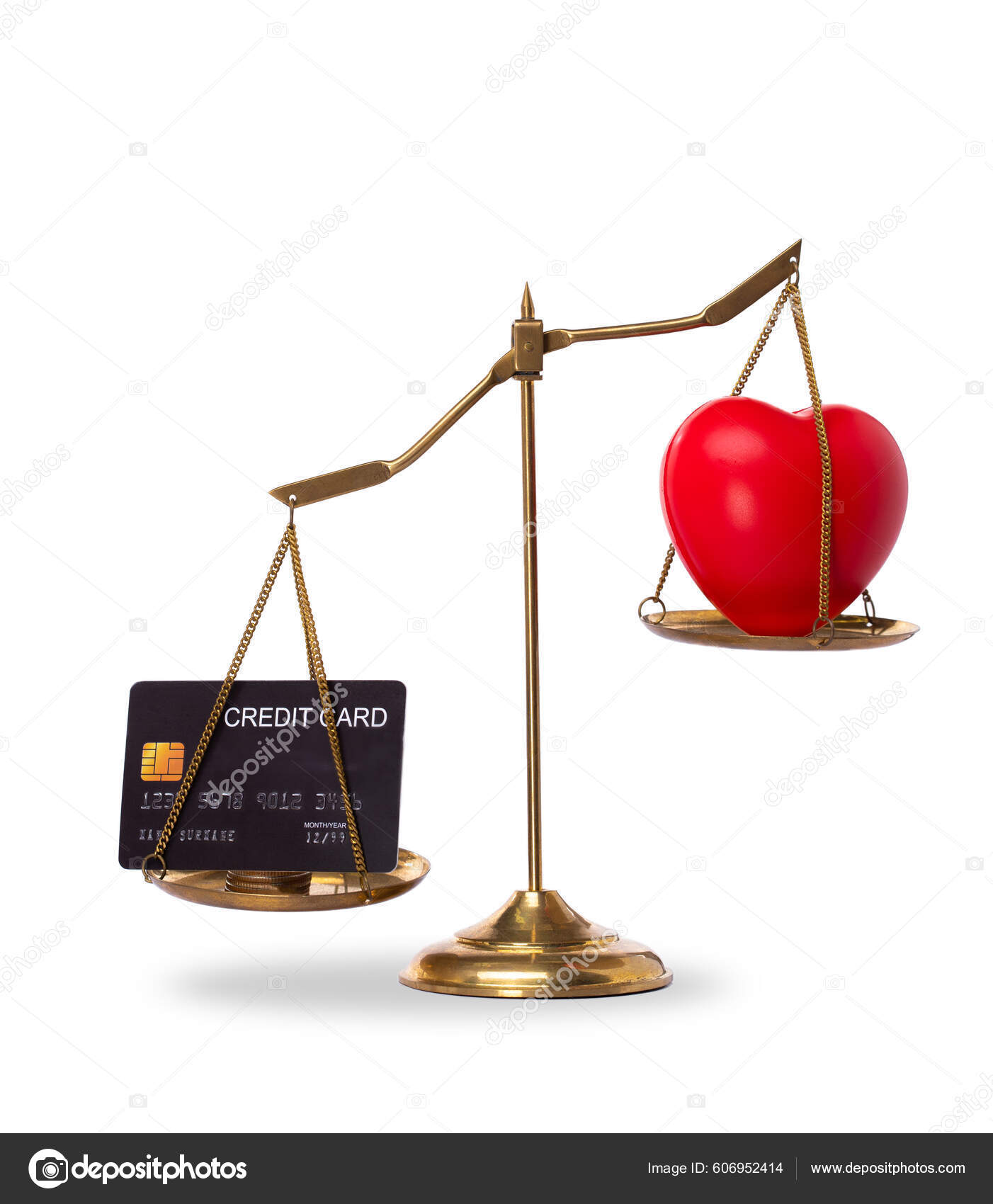 爱情货币符号的概念红心在天平上的形成与唯物主义信用卡比特币交换交易并购买销售情人对金钱的爱在平衡的尺度上孤立于白色背景之外——