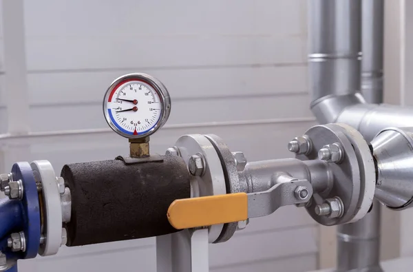 Manômetro Termômetro Para Medir Temperatura Pressão Água Sistema Encanamento Uma — Fotografia de Stock