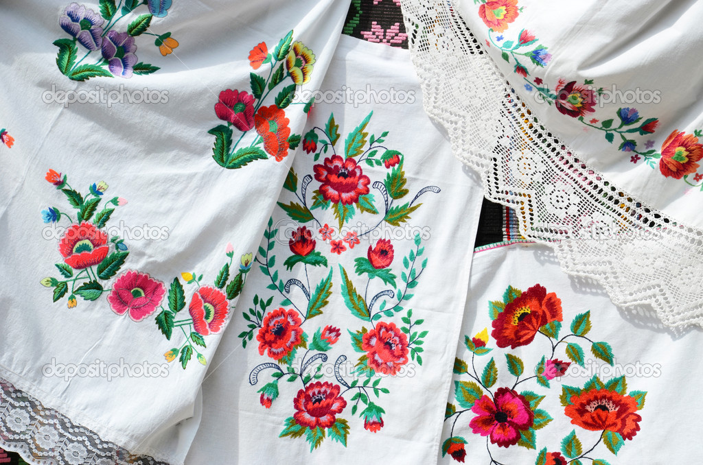 Belarus. Kormyanschiny towels, satin stitch