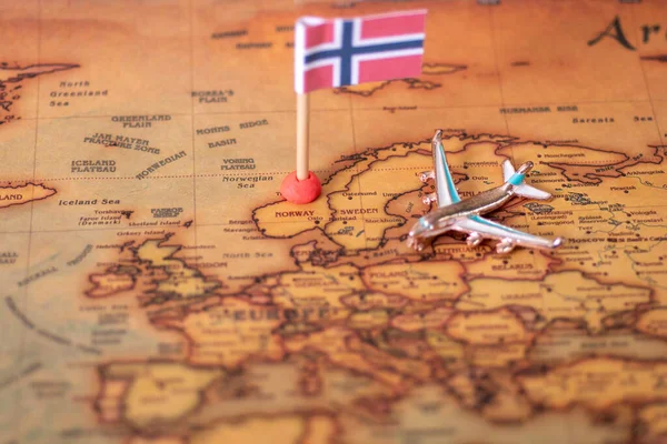 Vlajku Norska Letadlo Mapě Světa Koncept Cestování Rekreace Norsku — Stock fotografie