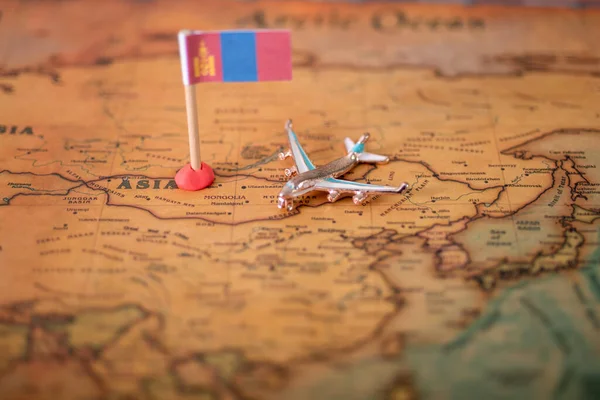 Bandiera Della Mongolia Aereo Sulla Mappa Del Mondo Concetto Viaggio — Foto Stock