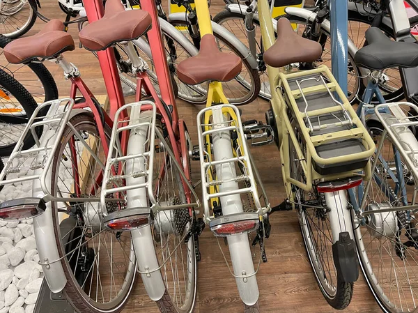 Bike Wheels Seats Row Electrical Bike Eco Friendly Transportation Close — Stock Photo, Image