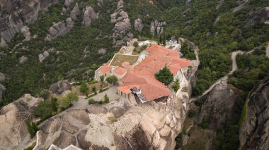 Yunanistan Meteora 'daki Kutsal Üçleme Manastırı
