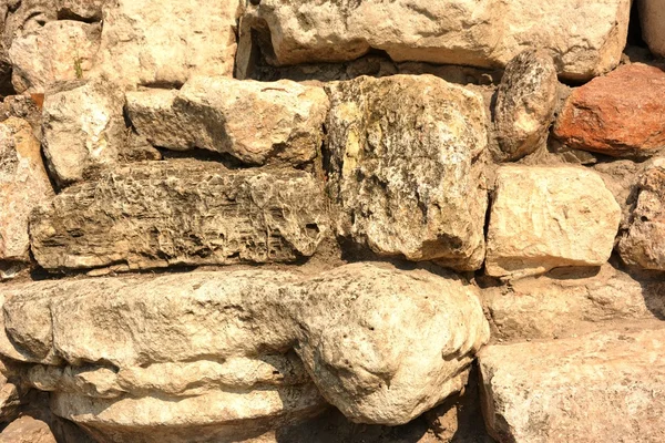 Stenen rock poorody elkaar gestapeld — Stockfoto