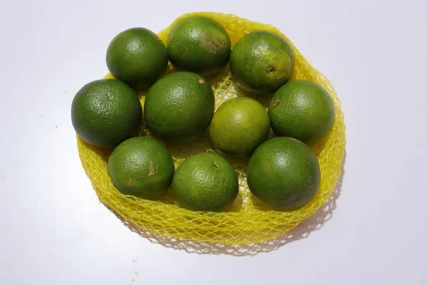 Green Color Whole Ripe Sweet Lime Fruits Citrus Limetta — 스톡 사진