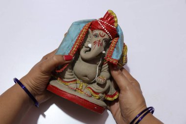 Eco Friendly Ganesh Clay Idol for Ganapati Pooja