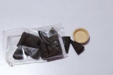 Dhoop Agarbatis Beyaz Arkaplanda İzole Edildi