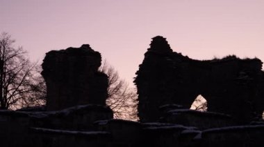 Antik Manastır Günbatımında Yıkıldı, Ortaya Çıktı