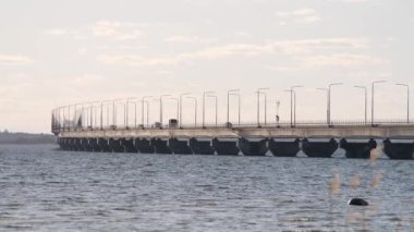 Olandsbron ya da Oland Köprüsü Oland Adası 'ndan, Slowmo, Static. Yüksek kalite 4k görüntü