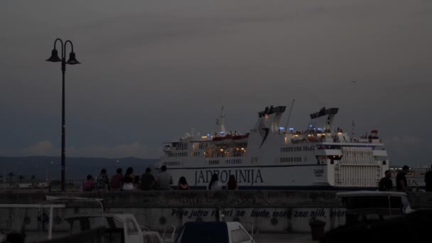 Split Croatia June 2022 Jadrolinija Ferry Split Harbour Evening Time — Stok video