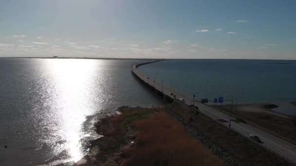 Aerial Dolly Oland Bridge Connecting Mainland Island Sweden Establishing Shot — Vídeos de Stock