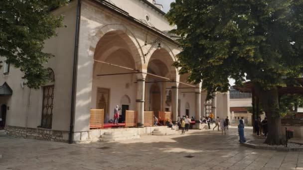 Entrada Exterior Mezquita Gazi Husrev Beg Sarajevo Bosnia Imágenes Alta — Vídeos de Stock