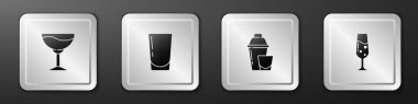 Şarap kadehi, su bardağı, kokteyl karıştırıcı ve şampanya ikonu. Gümüş kare düğme. Vektör