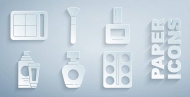 Parfüm, tırnak cilası şişesi, krem veya losyon kozmetik tüpü, göz farı paleti, makyaj fırçası ve ikon. Vektör