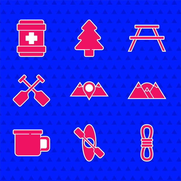 Установите Лоскутные горы, байдарку или каноэ, скалодром, горки, металлическую кружку, вешалку, стол для пикника со скамьями и значок аптечки. Вектор