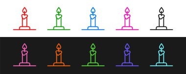 Siyah ve beyaz arkaplanda izole edilmiş şamdan simgesinde yanan mumu ayarla. Silindirik mum çubuğu ve yanan ateş. Vektör.