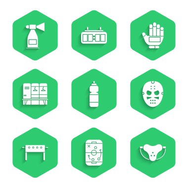 Fitness karıştırıcı, planlama stratejisi, koruyucu spor süspansuvar, hokey maskesi, masa, soyunma odası, eldiven ve hava kornası ikonu. Vektör