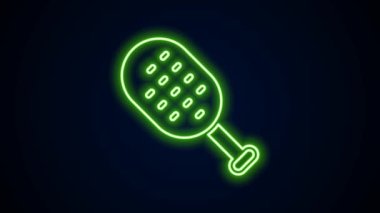 Parlayan neon hattı sauna fırçası simgesi siyah arkaplanda izole edildi. Banyoda yıkanmak için kaba kıllı ahşap bir fırça. Selülit önleyici masaj. 4K Video hareketli grafik canlandırması