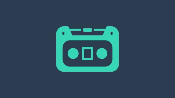 Icono de cinta de casete de audio retro turquesa aislado sobre fondo azul. Animación gráfica de vídeo 4K — Vídeos de Stock