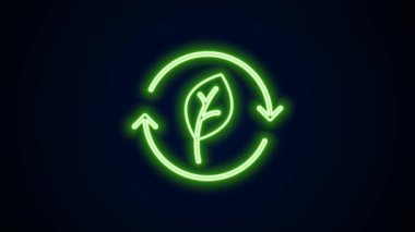 Siyah arkaplanda yaprak simgesi izole edilmiş parlak neon çizgi geri dönüşüm sembolü. Dairesel ok simgesi. Çevre geri dönüşümü yeşile döner. 4K Video hareketli grafik canlandırması