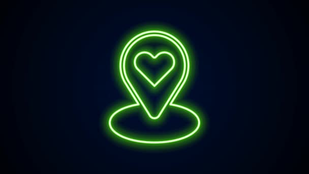 Leuchtender neonfarbener Kartenzeiger mit Herz-Symbol auf schwarzem Hintergrund. Valentinstag. Liebeskummer. Romantische Kartenstecknadel. 4K Video Motion Grafik Animation — Stockvideo