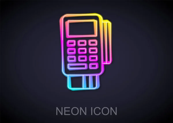 Glödande neon line POS terminal med infogat kreditkort och tryckt kvitto ikon isolerad på svart bakgrund. NFC-betalningskoncept. Vektor — Stock vektor