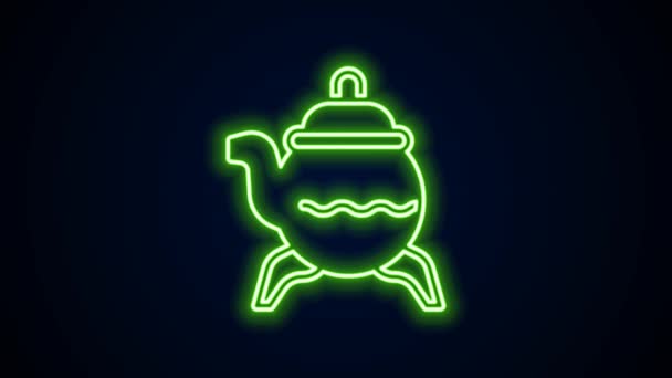 Glowing neon line Classic teapot icon isolated on black background. 4K Video motion graphic animation — Vídeo de stock