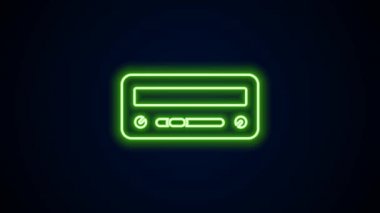 Parlayan neon hattı Car Audio simgesi siyah arkaplanda izole edildi. Radyo arabasının ses simgesiyim. 4K Video hareketli grafik canlandırması