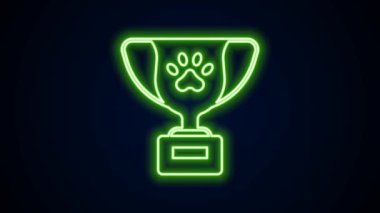 Parlayan neon hattı Hayvan Ödülü sembolü simgesi siyah arkaplanda izole edildi. Köpek ayak izli madalya, evcil hayvan sergisinin kazanan konsepti. 4K Video hareketli grafik canlandırması