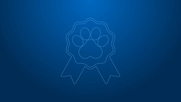 White line Pet award symbol icon isolated on blue background. Badge with dog or cat paw print and ribbons. Medal for animal. 4K Video motion graphic animation — Vídeos de Stock