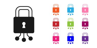 Siyah Siber Güvenlik simgesi beyaz arka planda izole edildi. Dijital devre kartında kapalı asma kilit. Güvenlik kavramı. Dijital veri koruması. Simgeleri renklendirin. Vektör