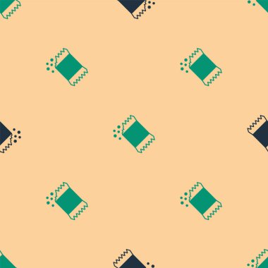 Yeşil ve siyah biber ikonu paketi bej arka planda izole edilmiş pürüzsüz desen. Vektör