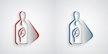 Gri arkaplanda yaprak sembolü simgesi olan kağıt kesiği etiketi. Pankart, etiket, etiket, logo, çevre yeşili etiketi. Kağıt sanatı tarzı. Vektör
