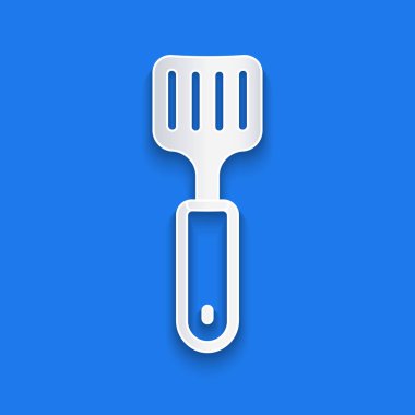 Kağıt kesiği Spatula simgesi mavi arkaplanda izole edildi. Mutfak spatula ikonu. Barbekü spatula işareti. Barbekü ve ızgara aleti. Kağıt sanatı tarzı. Vektör