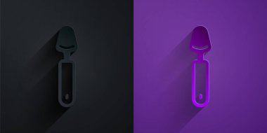 Kağıt kesiği simgesi mor arkaplanda siyah üzerine izole edilmiş. Mutfak aletleri. Çatal bıçak seti. Kağıt sanatı tarzı. Vektör