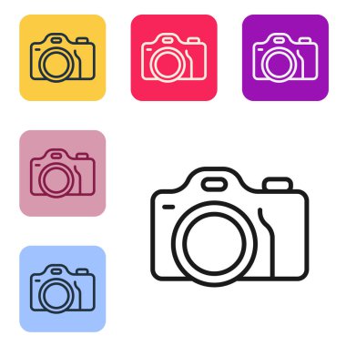 Siyah çizgi fotoğraf makinesi simgesi beyaz arkaplanda izole edildi. Foto kamera. Dijital fotoğrafçılık. Renkli kare düğmelerle simgeleri ayarla. Vektör