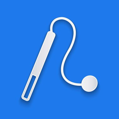 Kağıt kesiği kedi oyuncağı ikonu mavi arka planda izole edilmiş. Kağıt sanatı tarzı. Vektör