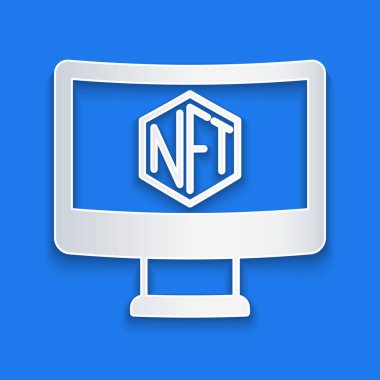 Resim mağazası uygulama simgesi ile kağıt kesme monitörü mavi arkaplanda izole edildi. Şifreli para için NFT jetonu satma teknolojisi. Finansal olmayan sembol konsepti. Kağıt sanatı tarzı. Vektör