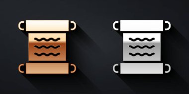 Altın ve gümüş renkli Antik papirüs parşömeni simgesi siyah arka planda izole edilmiş. Parşömen kağıdı. Eski Mısır sembolü. Uzun gölge tarzı. Vektör