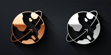 Dünya 'nın yörüngesinde dönen altın ve gümüş yapay uydular dış uzay ikonunda siyah arkaplanda izole edildi. İletişim, navigasyon konsepti. Uzun gölge tarzı. Vektör